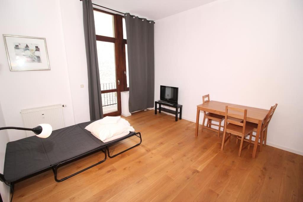 Mainhatten Apartment Франкфурт-на-Майне Номер фото